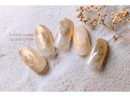 ぷっくりニュアンスネイル