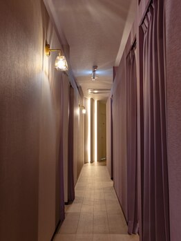 シー バイ カリスタ 銀座一丁目店(C by CALISTA)/リラックス空間で美容鍼