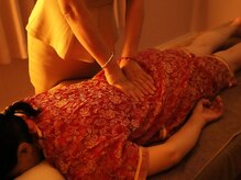 もみほぐし/オイルマッサージ/リンパマッサージ/足ツボ/丸の内