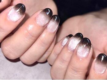 マグ×ブラックのグラデ