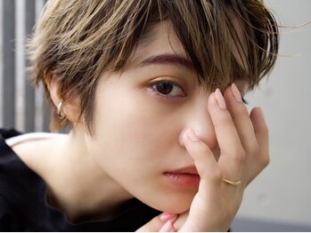 メゾンドプリマ 自由が丘(MAISON DE PRIMA)の写真/大人女性の身嗜みは眉から☆プロのお手入れでボサボサ眉毛卒業!下がり眉や細眉でも立体的な流行り眉に*