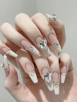 ビユビ ネイル 川口駅前店(Biyubi Nail)の写真/【爪のコンプレックスでネイルを諦めている方、必見!!】スラっと美しい理想の指先に♪爪のお悩みも相談◎