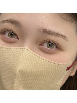 窓と彗星の写真/上品で好印象な目元に...まつ毛パーマ×アイブロウワックスのsetが大人気＊