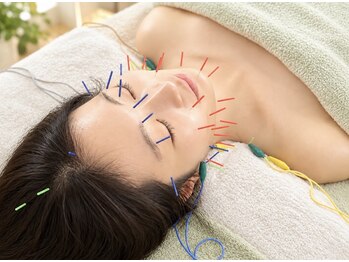 ザヨン(Zayon)の写真/【内側から整える小顔印象×ヘッドスパ】上向きリフトケア好評◎むくみ・首肩の重だるさもスッキリ♪