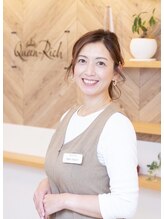 クィーンリッチ(Queen-Rich) 足立 真理