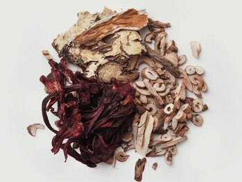 深層ヘッドスパと漢方蒸しサロン EASAMの写真/【東岡崎駅徒歩4分】仕事帰りも大歓迎♪こだわりの漢方蒸し×極上ヘッドスパで脳疲労をスッキリ緩和◎