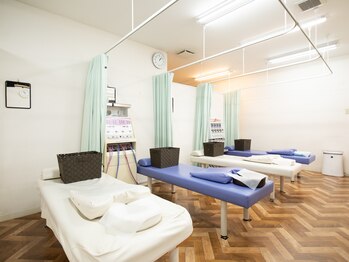 やまと鍼灸整骨院 整体院/施術ベッド
