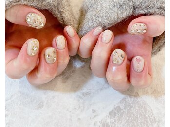 ネイルサロン ティフィン(tiffin)/~ビジューネイル~