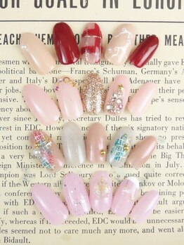 ネイルアンドアイラッシュ プレセア 土山店(nail&eyelash Presea)の写真/【実力派ネイリスト勢揃い】シンプルだからこそ技術力&センスが光る☆なりたいが叶うデザインサンプル多数!