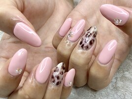 ジェルネイルヒョウ柄シンプル