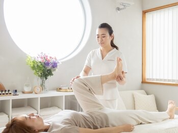 ウィークエンド(weekend)の写真/デスクワークや立ち仕事で頑張っているあなたに、徹底したケアを提供する女性専用サロンです♪