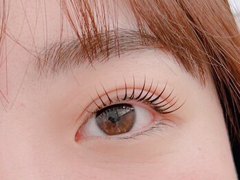 ミッシーズ(Missi:z)の写真/自然に美しいまつ毛・眉毛が叶います♪すっぴんやナチュラルメイクでも浮く心配のない仕上がりに満足度◎