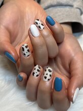 イノン ネイル(inon nail)/牛柄ネイル