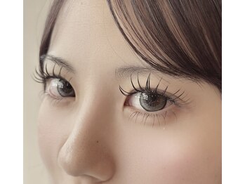 タグ シー(#She)の写真/大人気!!【韓国風】束間まつ毛が叶う♪&ヘルシーがあるサロン＊LEDマツエクで負担をかけずにボリュームUP♪