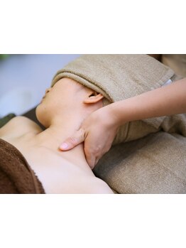 首・肩のつらさを改善したい