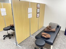 ナオル整体 新越谷 南越谷院(NAORU整体)の雰囲気(周りの目も気にならない施術スペースで整体・矯正メニューを体感)