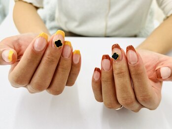 フリーダム(Freedom)/フレンチネイル1色追加¥9000