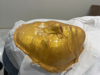 トウキョウビューティーラボ(TOKYO BEAUTY LABO.)/CASMARA GOLDマスク施術写真