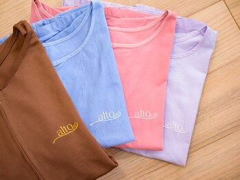 アルト(alto)/お着替えをお願いします