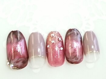 ネイルサロン ハース(Hearth)/華やかなジェルネイル☆