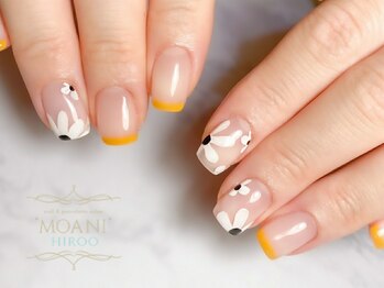 モアニ ヒロオ 渋谷店(MOANI Hiroo)/夏はクリア感のあるネイルが人気