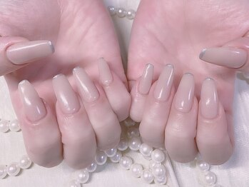 キラキラネイル 川口 南鳩ヶ谷店/大人っぽいラインフレンチ