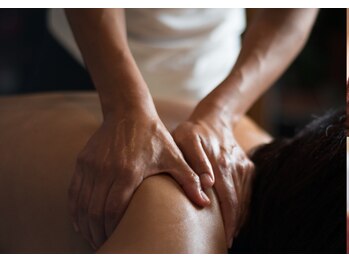 猫の手(ne.co.note)の写真/【日頃の疲れ/首肩こりにも】オイルリンパトリートメント¥6600～♪日常とかけ離れた至福の時間をご提供◎