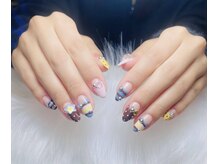 ルミ(Lumi)/自爪アートやり＋パーツつけ放題