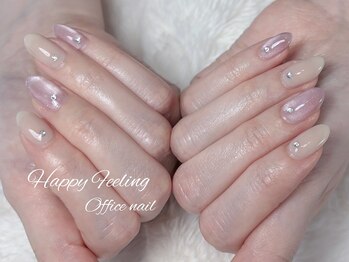 ハッピーフィーリング(Happy Feeling)の写真/オフィスにも日常にも◎デザインがかわいい!派手すぎないきれいめネイルで毎日を彩ろう♪(40文字)