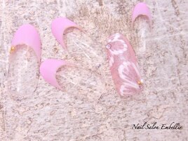 (1574)ピーコックネイル