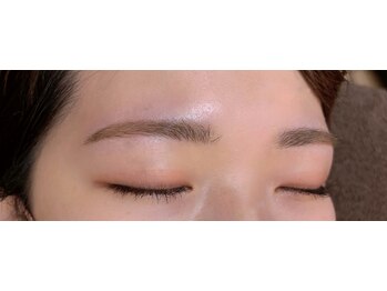 ココリラバズ(CoCoriraBuzz)/アイブロウスタイリング