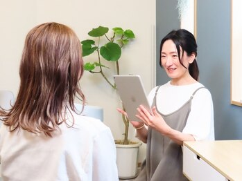 リメル(Remell)の写真/本格ヘッドスパで癒されながら小顔に♪頸部～頭部筋膜にアプローチ！リフトアップ×エイジングケアも叶う◎
