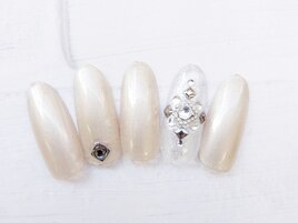 ストーンきらきらネイル