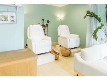 パルフェ(Parfait Eyelash Nail Salon)/全席ふかふかリクライニング