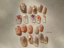 シルニー リム(Silny rim)/アシンメトリーニュアンスネイル