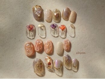 シルニー リム(Silny rim)/アシンメトリーニュアンスネイル