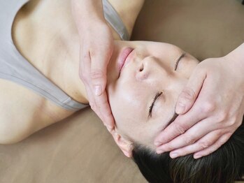 ドクターボディ 恵比寿店(Dr.Body)の写真/【エステ以上、注入&メス不要であの頃の顔に★】 歪み&左右差＆たるみ改善! 芸能人も御用達