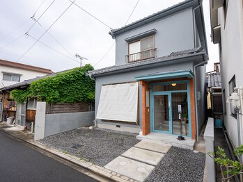 カーム(calm)/住宅街の静かな隠れ家