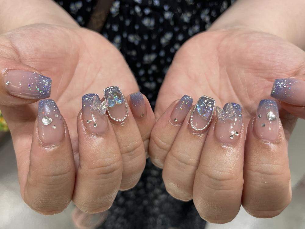 2025年-2026年冬トレンド】ピンク×ブルーのネイルデザイン集｜人気順