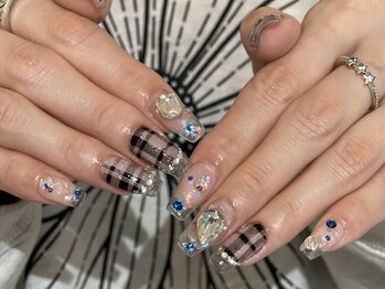 ハチイチイチサン(8113)/チェックネイル