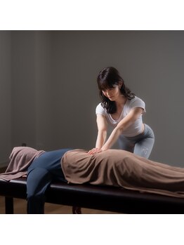 全力ストレッチ 浦和店/施術中