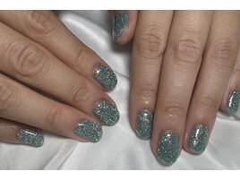 韓国グリッターネイル