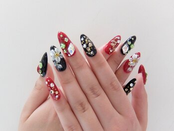 ネイルサロンミキ 横浜(MIKI)/人気3D花和柄黒赤金 着物ネイル