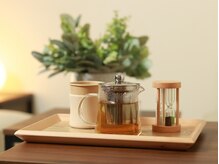 すやすやの雰囲気（施術後にはアフタードリンクとしてハーブティーをご用意◎）
