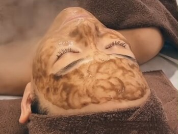 モアクリスタル(More Crystal)の写真/最先端エクソソームハーブピーリング！シミ・シワを徹底改善し、理想の白玉うるツヤ肌へ導きます☆