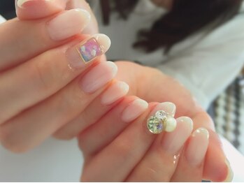 ラシェスキタモト (luscius kitamoto)/ブローチネイル