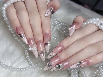 リサ(Risa)の写真/【ワンカラー￥4400/マグネット￥4800】カラー&パーツ豊富にご用意♪仕上がりのクオリティにリピーター続出★