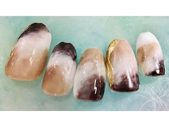 ネスト(Nest)/ニュアンスネイル