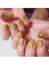 ラナンキュラス(Ranunculus)/オリーブカラー！秋ネイル