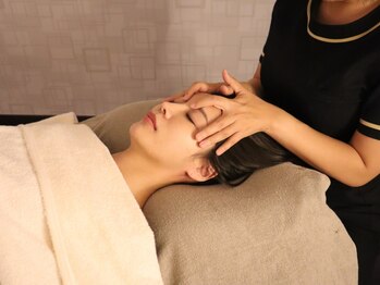 サロン ド リリー(Salon de Lily)の写真/【身も心も癒される高技術サロン】満足度No1.!!ヘッドスパ＆首肩オイルトリートメント＆もみほぐし100分♪
